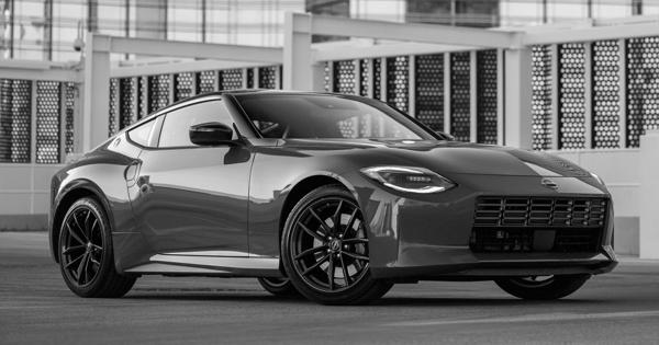 Der Sportwagen Nissan Z erwies sich als deutlich billiger als der Toyota Supra – FineAuto